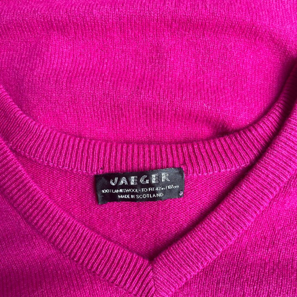 Vintage Jaeger 80s Pink V-Neck Golf Jumper, 100% Lambswool Scotland Size Large - Picture 4 of 5